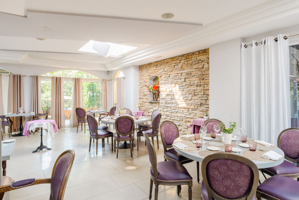 barnes hotel le lingousto 934 av eugenie et henri majastre cuers 2