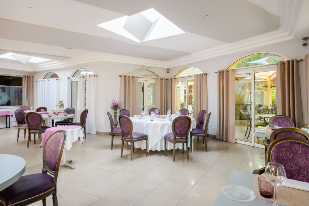 barnes hotel le lingousto 934 av eugenie et henri majastre cuers 5